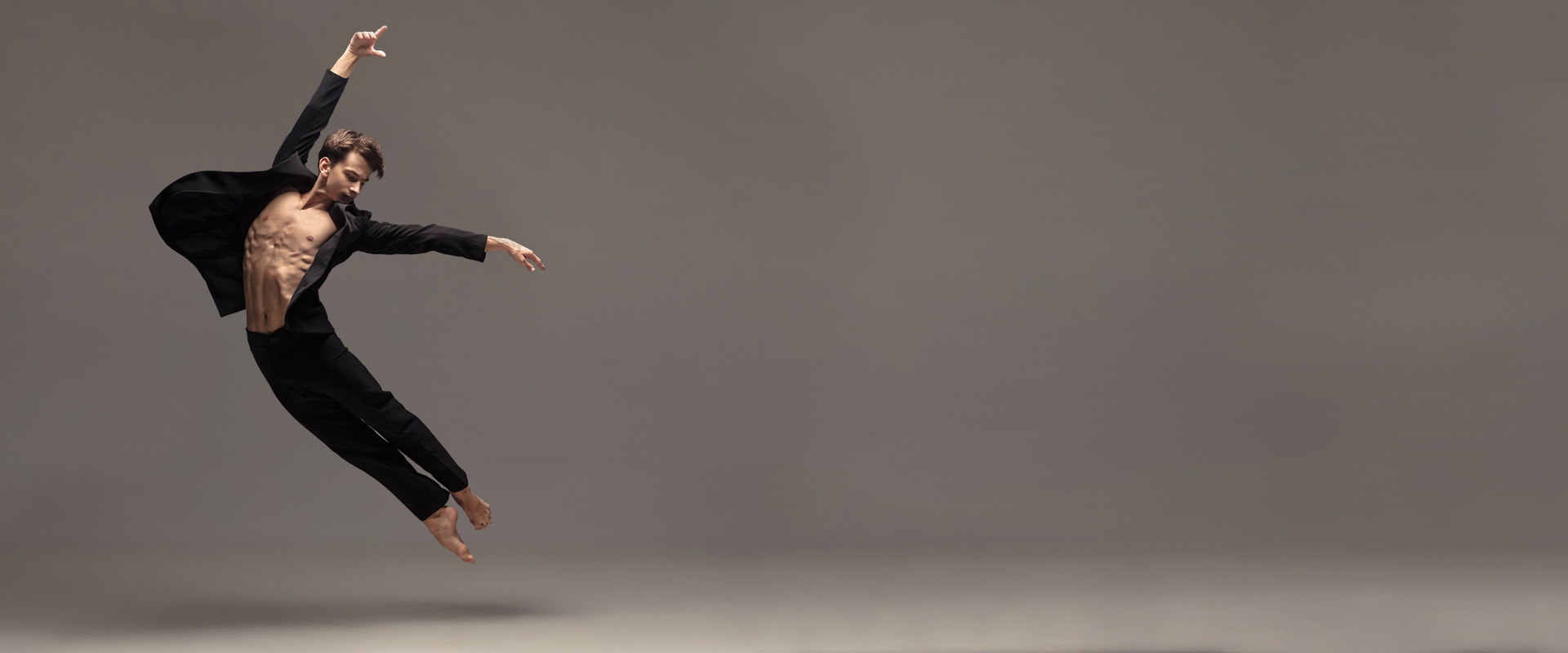 saut-danseur-stageinternationaldedansepontlabbe